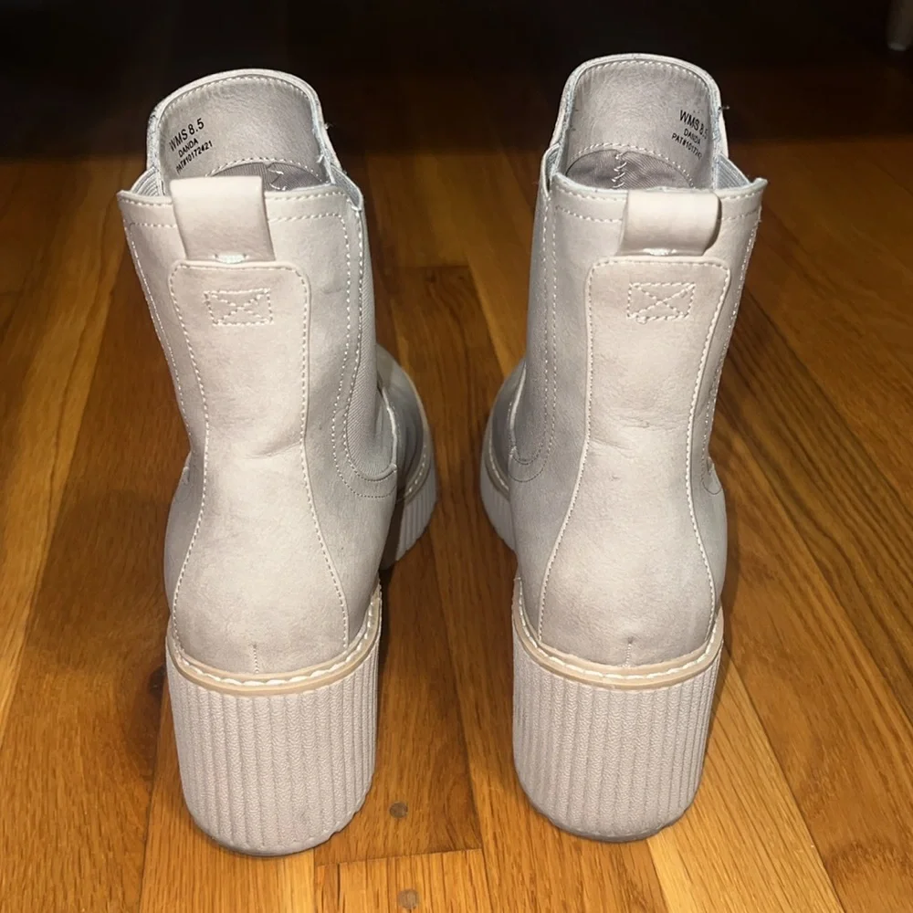 Dolce Vita Booties - Picture 4 of 8